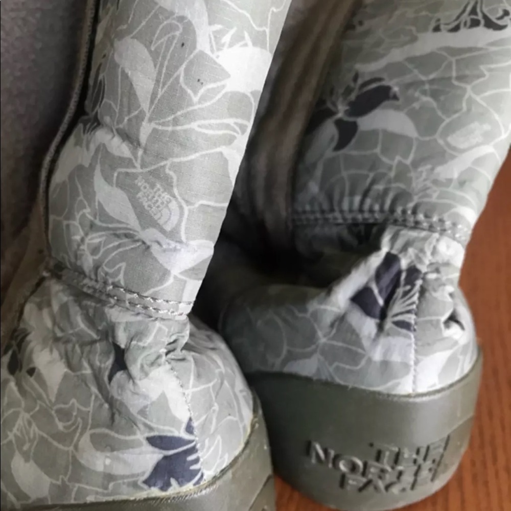 The north face camo green explor hike boots women8
